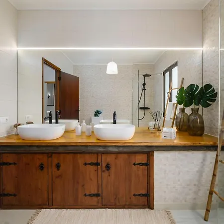 Casa Hortencias By Azoresrent * Farroupo